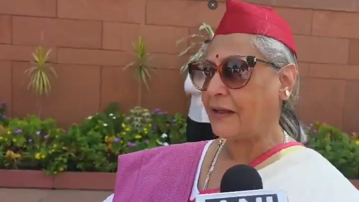 ’جب تک میرے قدم ساتھ دیں گے تب تک چلیں گے‘، الیکشن کمیشن کے خلاف انڈیا بلاک کے مارچ میں شامل جیا بچن کا عزم